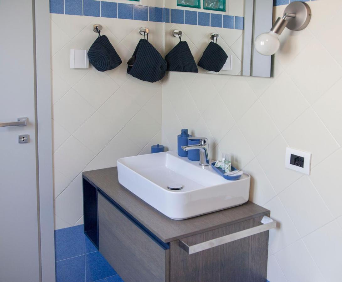 Moncrivel Rooms & Relax Benevello Exterior photo