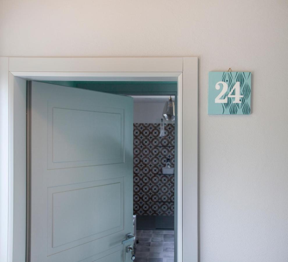 Moncrivel Rooms & Relax Benevello Exterior photo