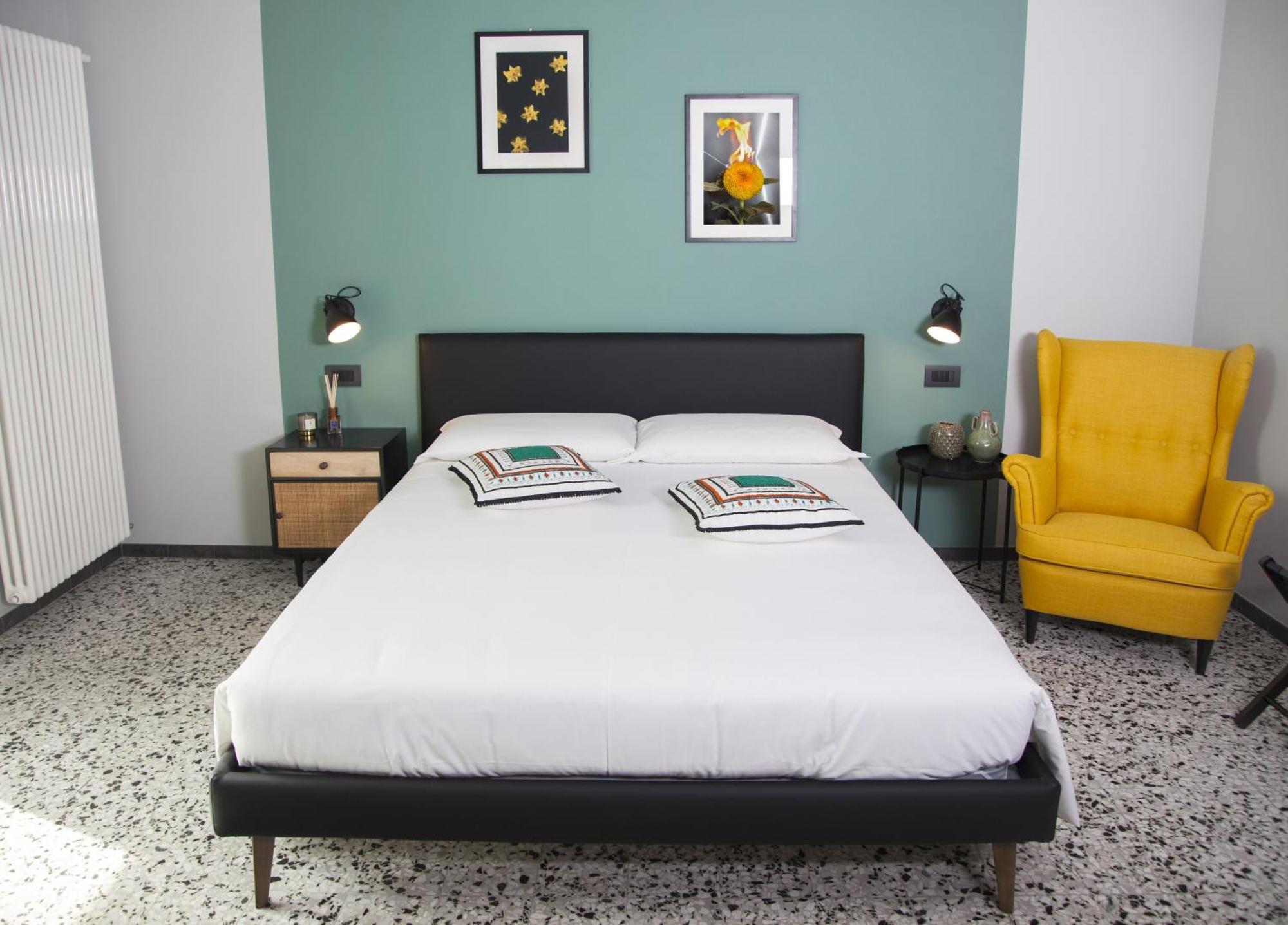 Moncrivel Rooms & Relax Benevello Exterior photo