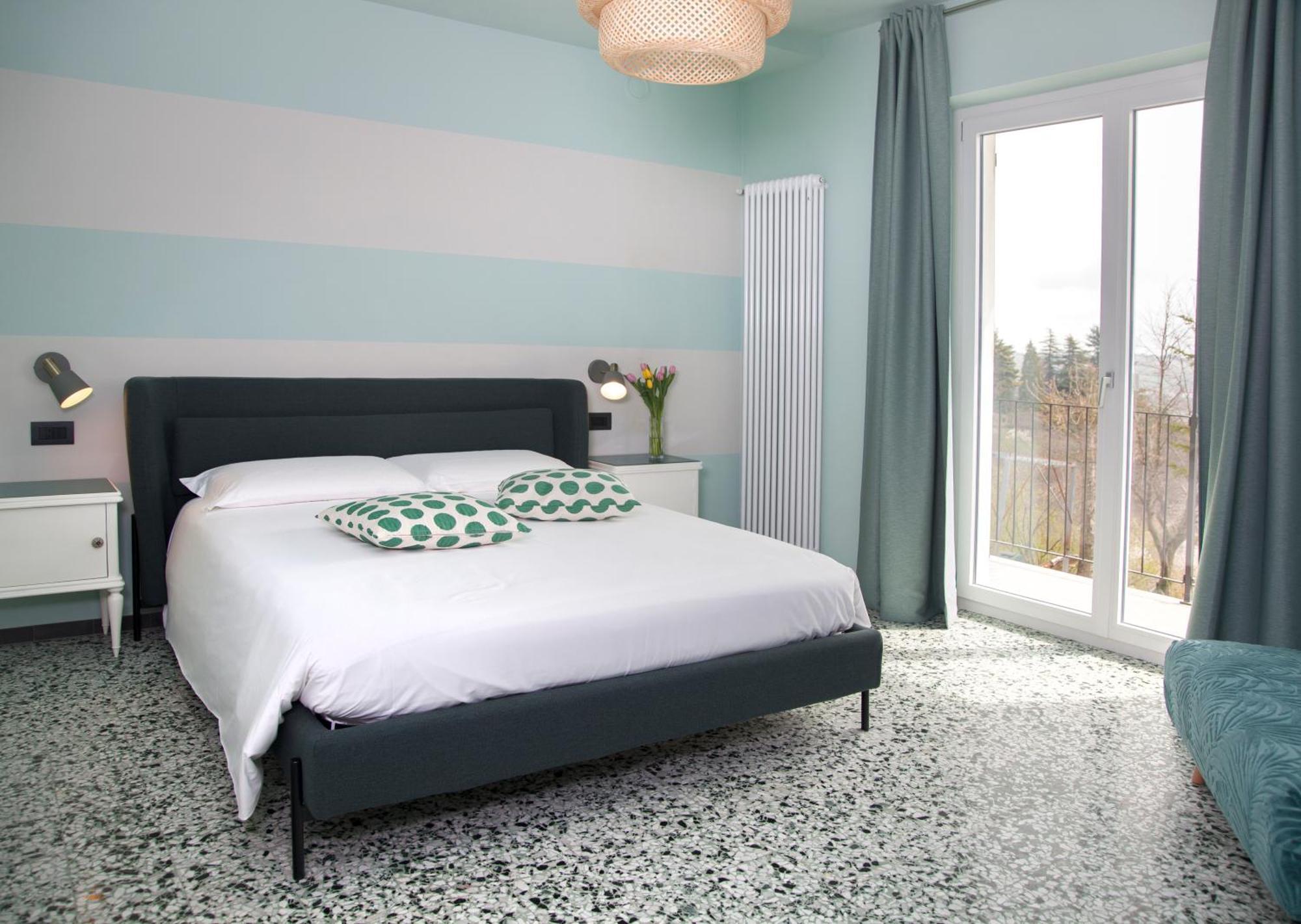 Moncrivel Rooms & Relax Benevello Exterior photo